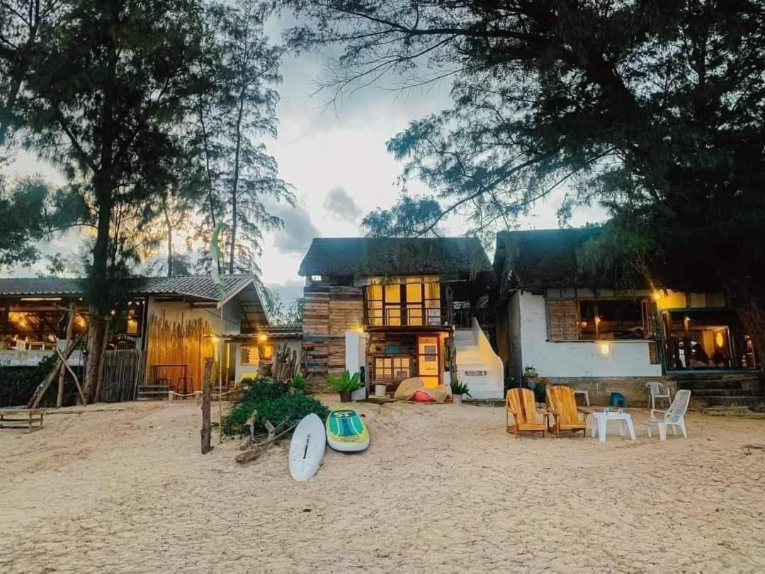 Maliblues Bed & Art Gallery 春蓬 外观 照片